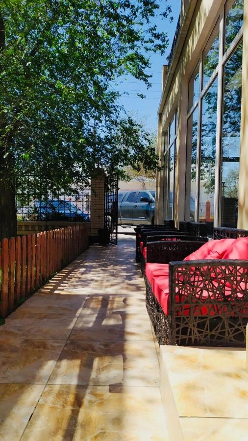 Lucky Fox Hotel Atyraū Екстериор снимка