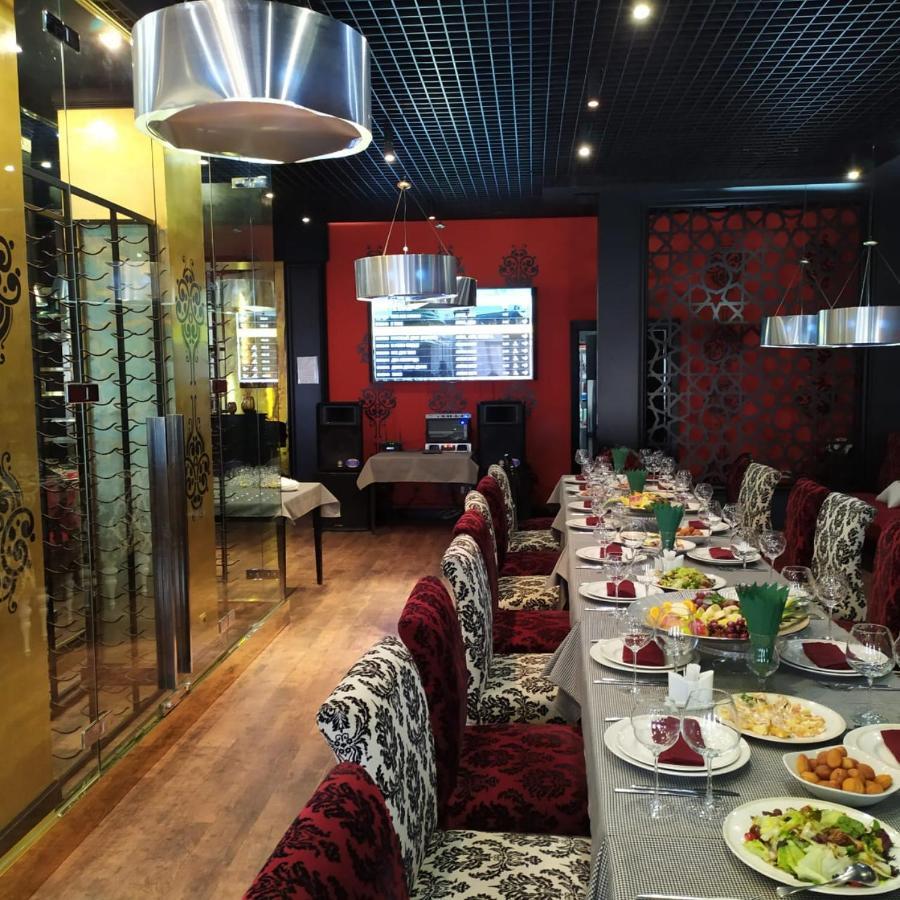 Lucky Fox Hotel Atyraū Екстериор снимка