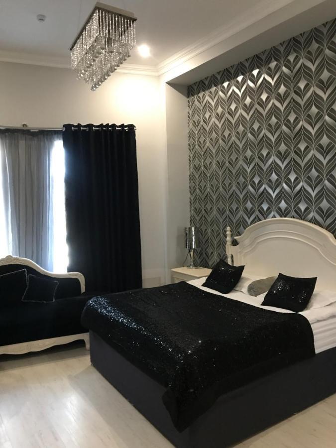 Lucky Fox Hotel Atyraū Екстериор снимка